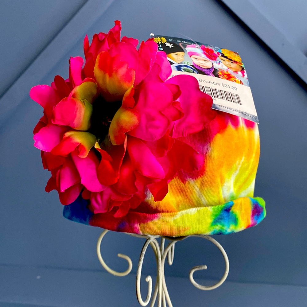 Adorable blooming flowers hat